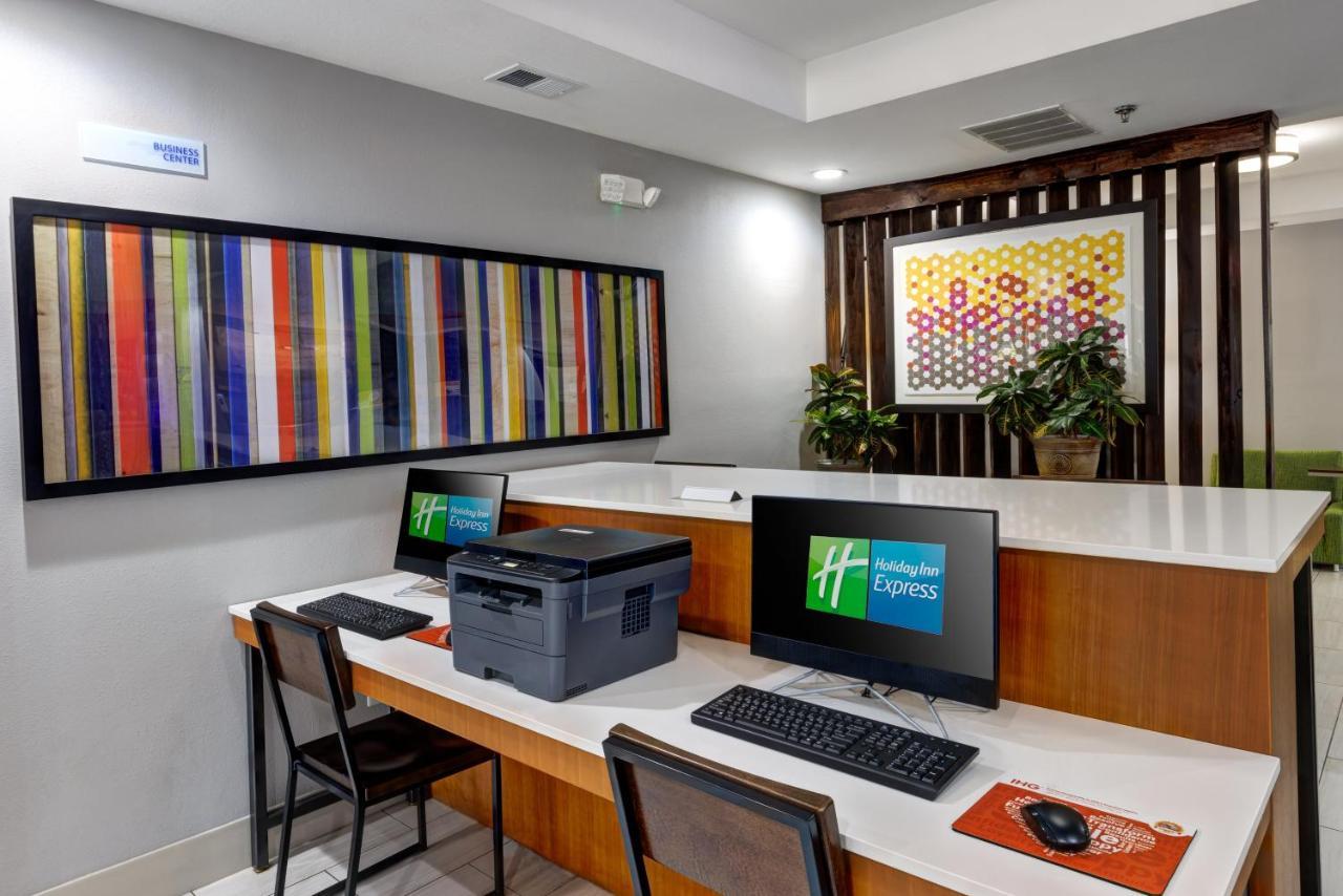 Holiday Inn Express Hotel & Suites Shelbyville By Ihg Eksteriør bilde