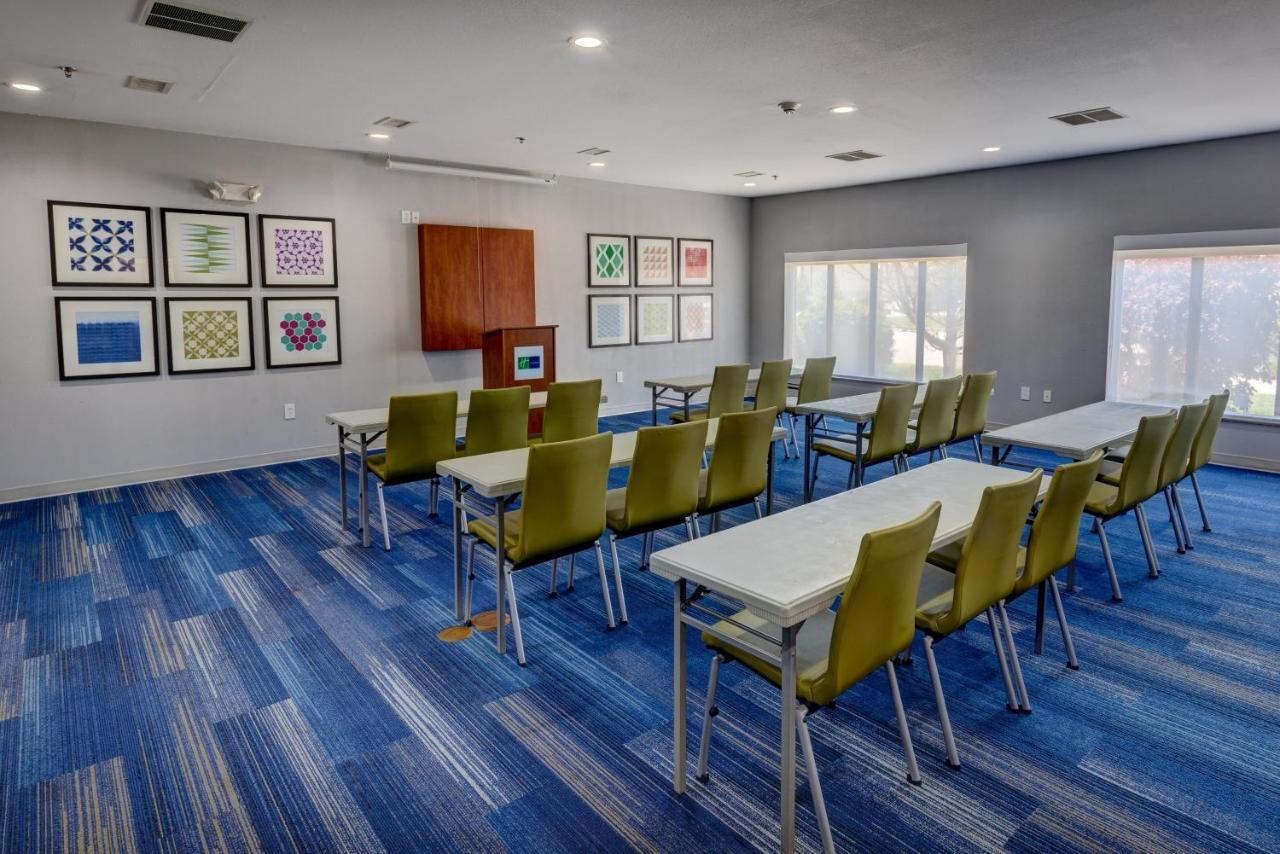 Holiday Inn Express Hotel & Suites Shelbyville By Ihg Eksteriør bilde