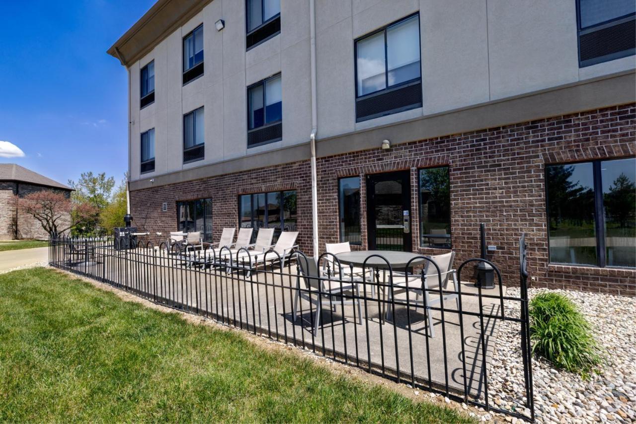 Holiday Inn Express Hotel & Suites Shelbyville By Ihg Eksteriør bilde