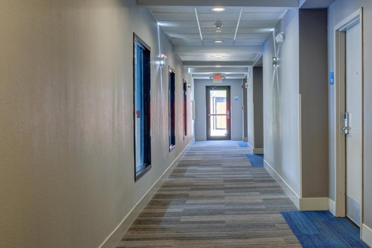 Holiday Inn Express Hotel & Suites Shelbyville By Ihg Eksteriør bilde