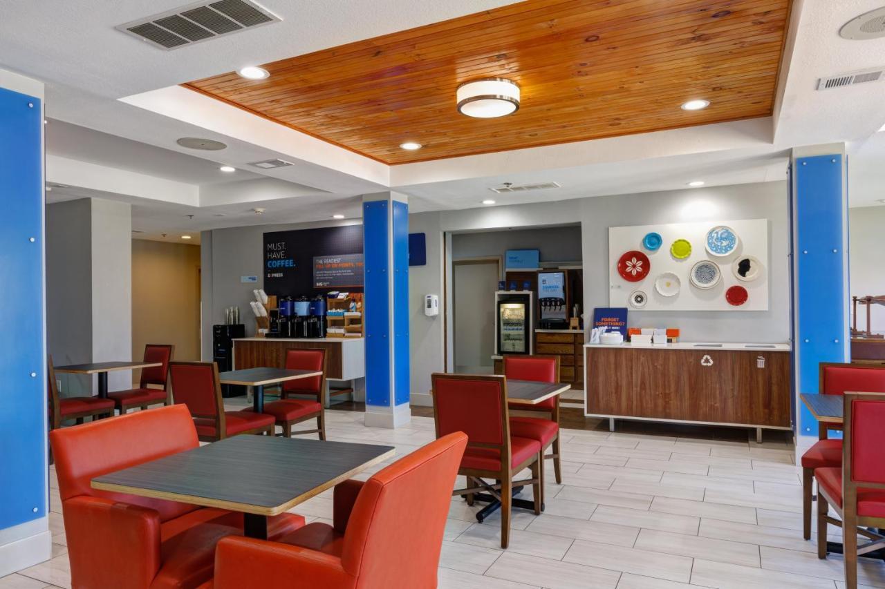 Holiday Inn Express Hotel & Suites Shelbyville By Ihg Eksteriør bilde