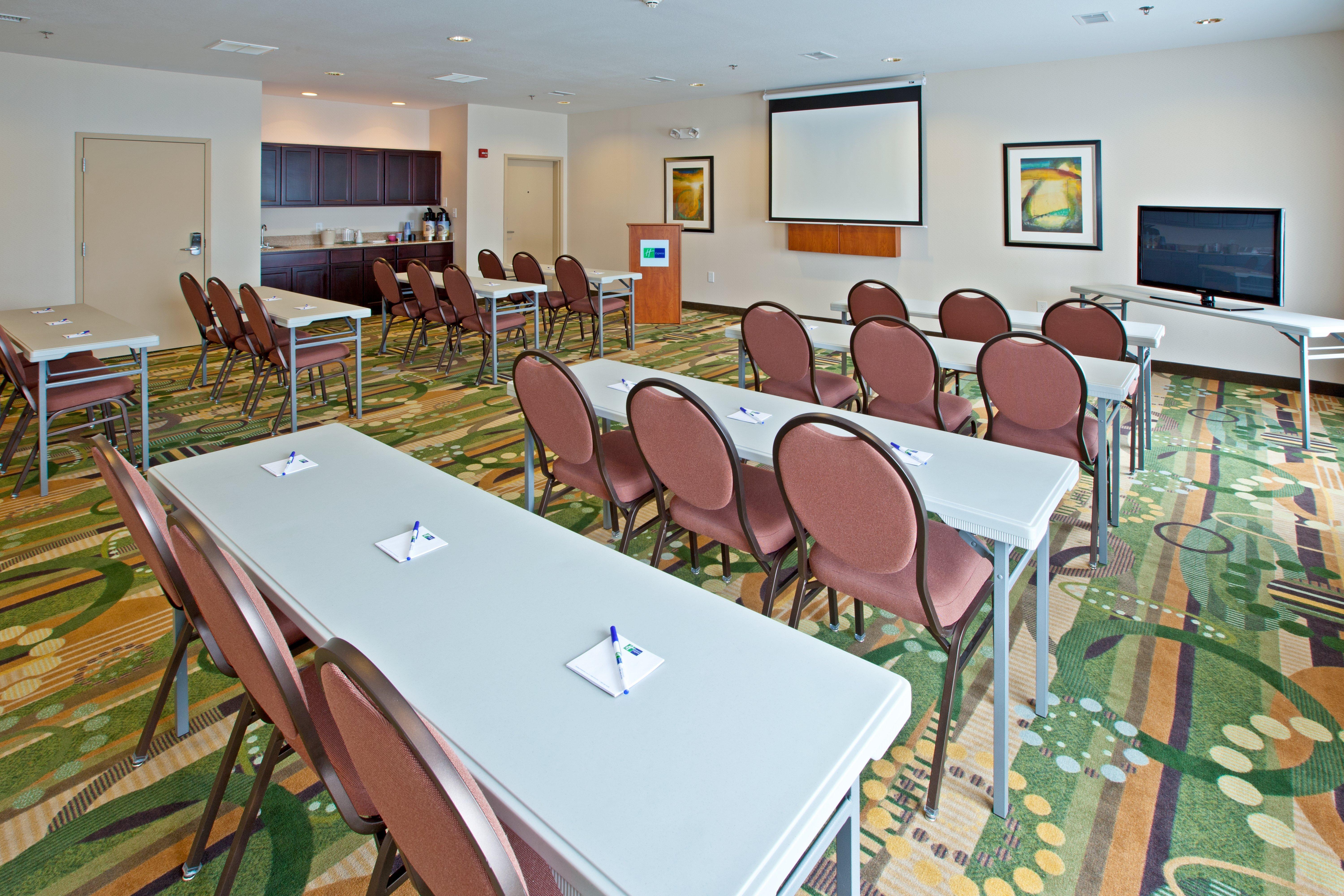 Holiday Inn Express Hotel & Suites Shelbyville By Ihg Eksteriør bilde