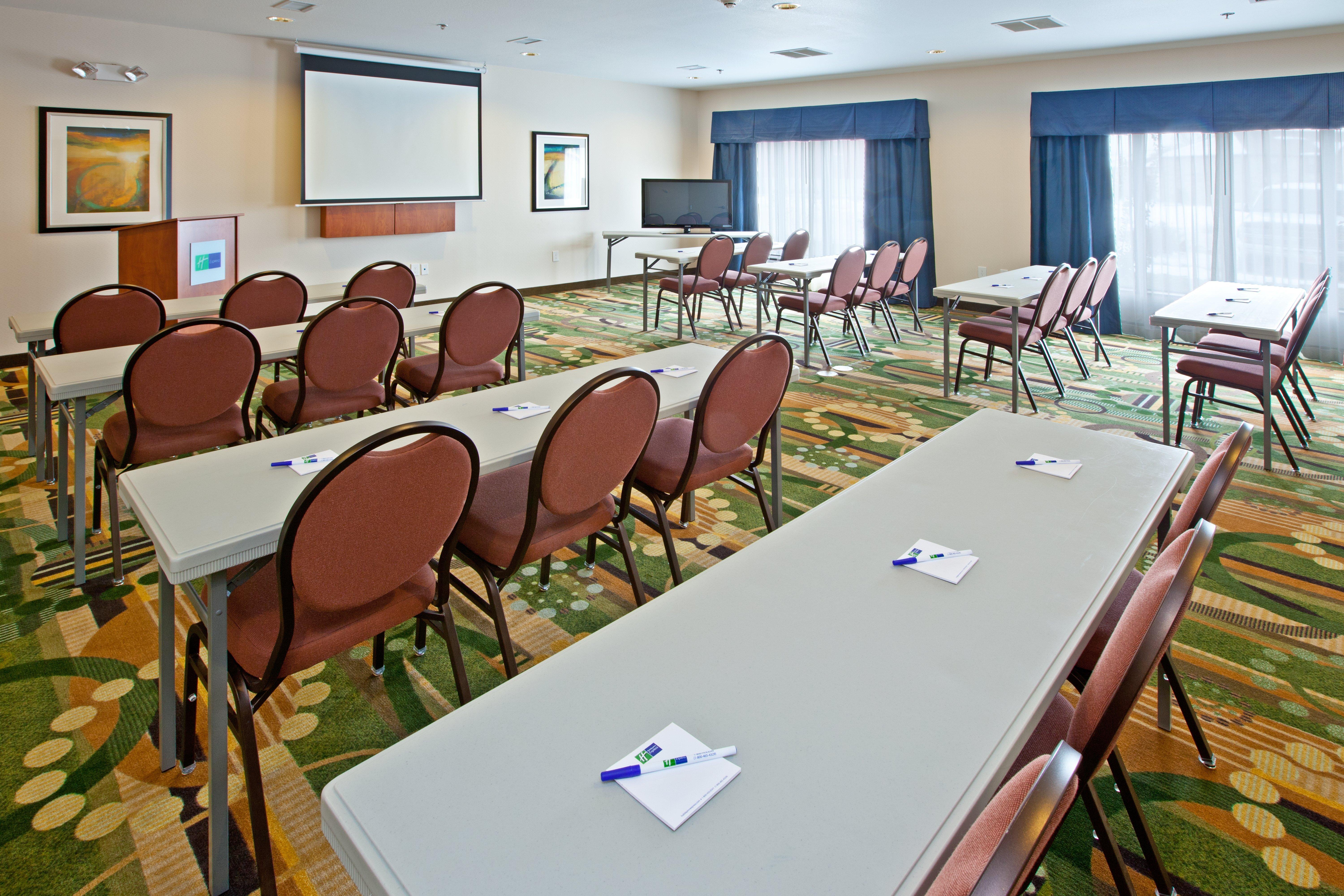 Holiday Inn Express Hotel & Suites Shelbyville By Ihg Eksteriør bilde